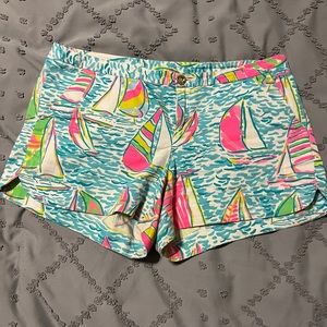 LILLY PULITZER || sailboat shorts (size 8)